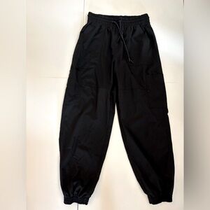 Black Lightweight Cargo Joggers Women’s